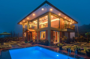 Status Villa by StayVista - Valleys view, Traditional-modern blend interiors, Private plunge pool & Gazebo